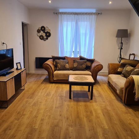 Magnifique Appartement Avec Terrasse Besseges Exterior foto
